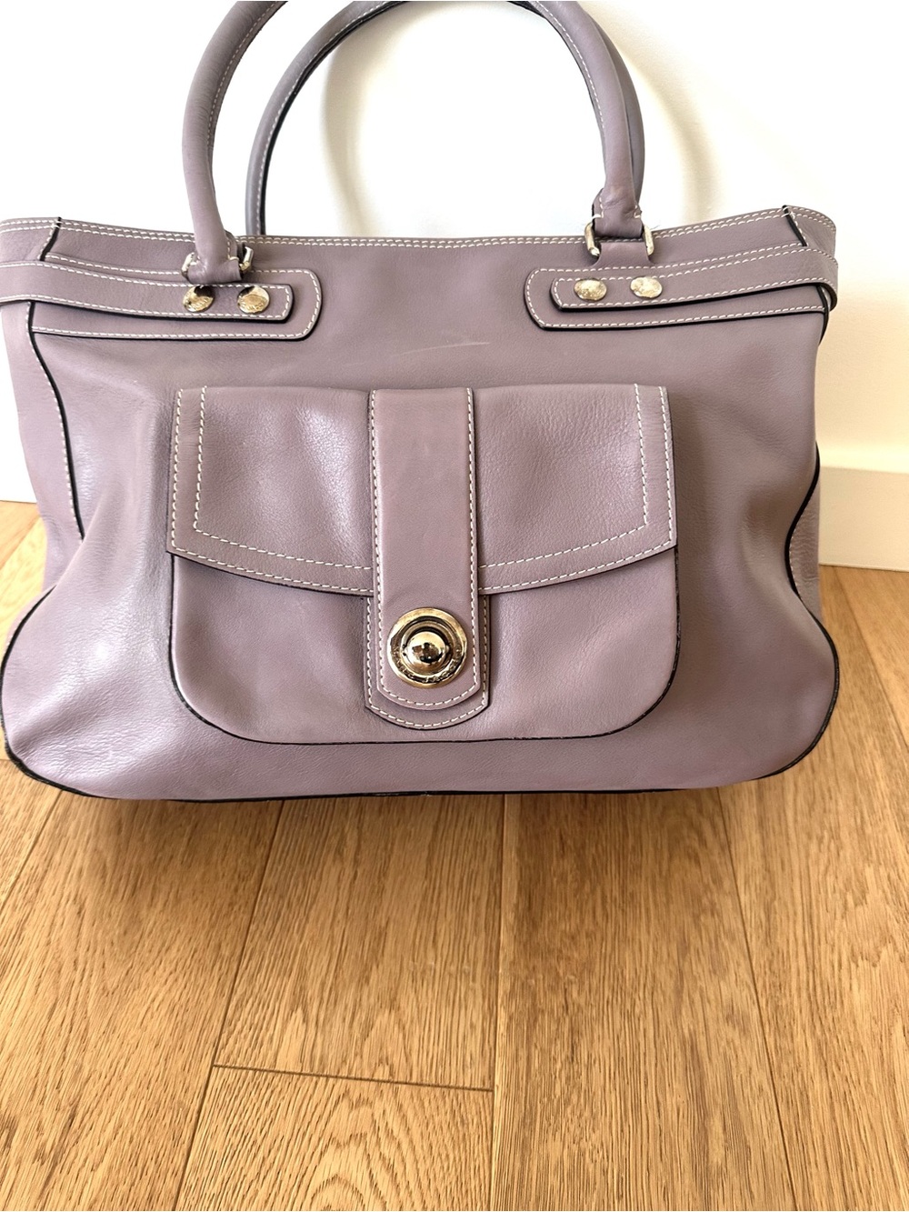 Marc Jacobs Lavender Leather Top-Handle Tote with Front Pocket - Picture 2 of 7